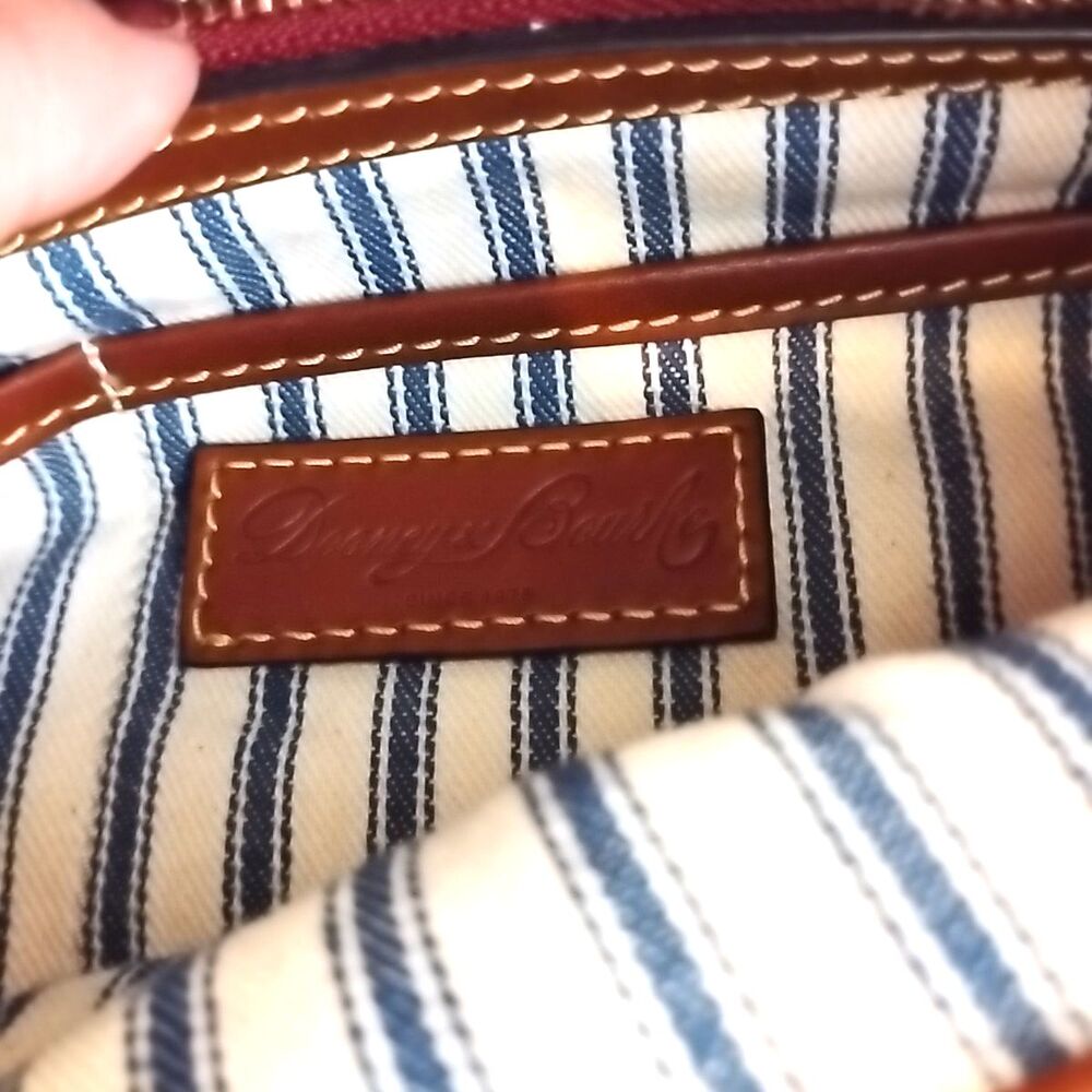 Dooney & Bourke Tan Shoulder Bag Pockets Zip Handbag Purse - Picture 6 of 10